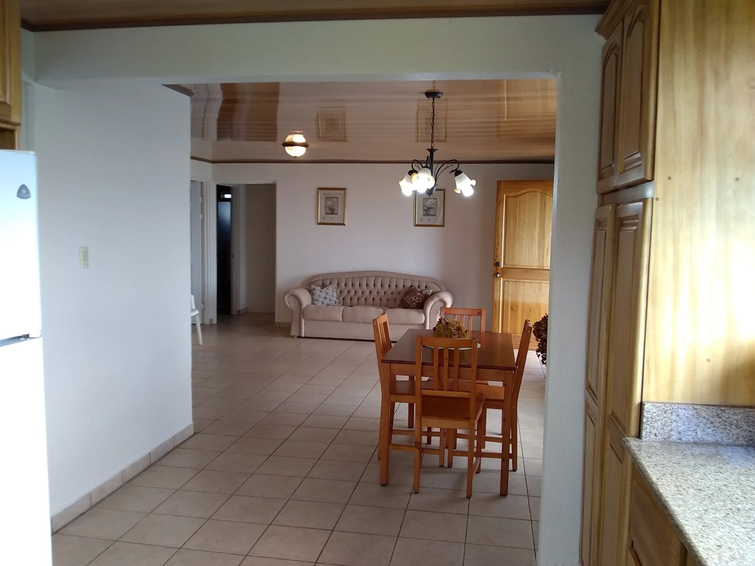 Venta de bungalows 830 m², 1 piso. Grecia. 